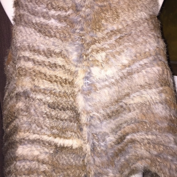 Genuine Rabbit Fur Vest - Picture 7 of 8